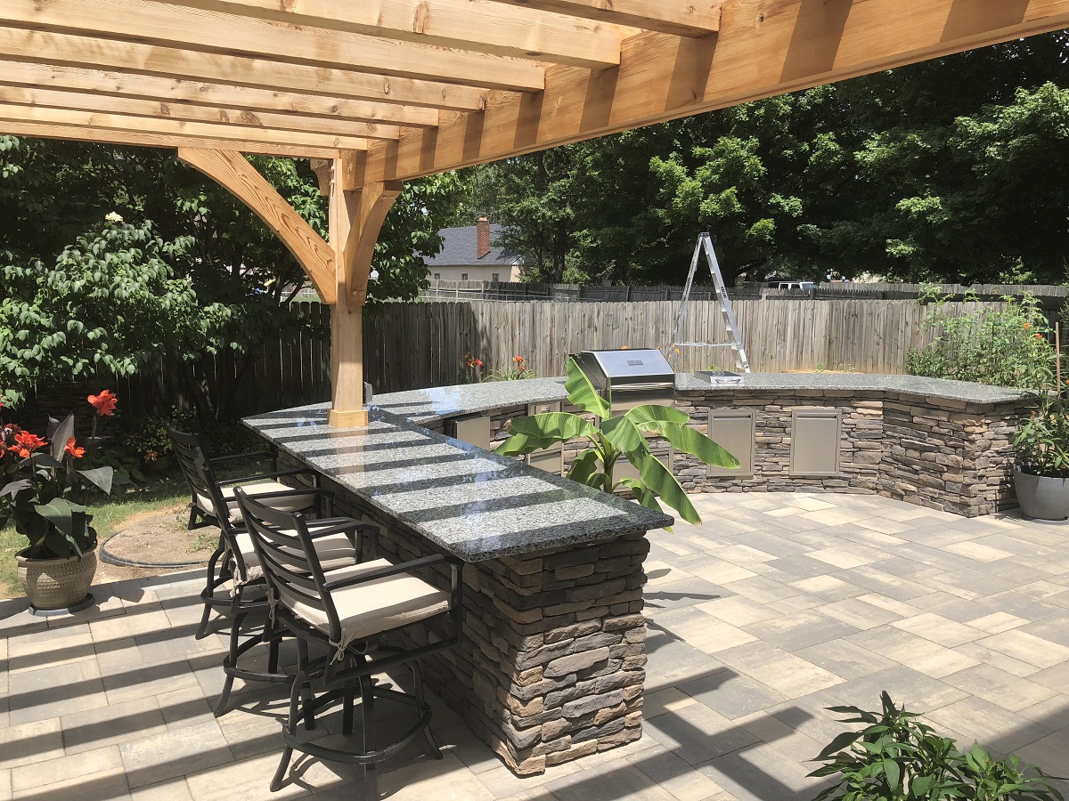 outdoor kitchen