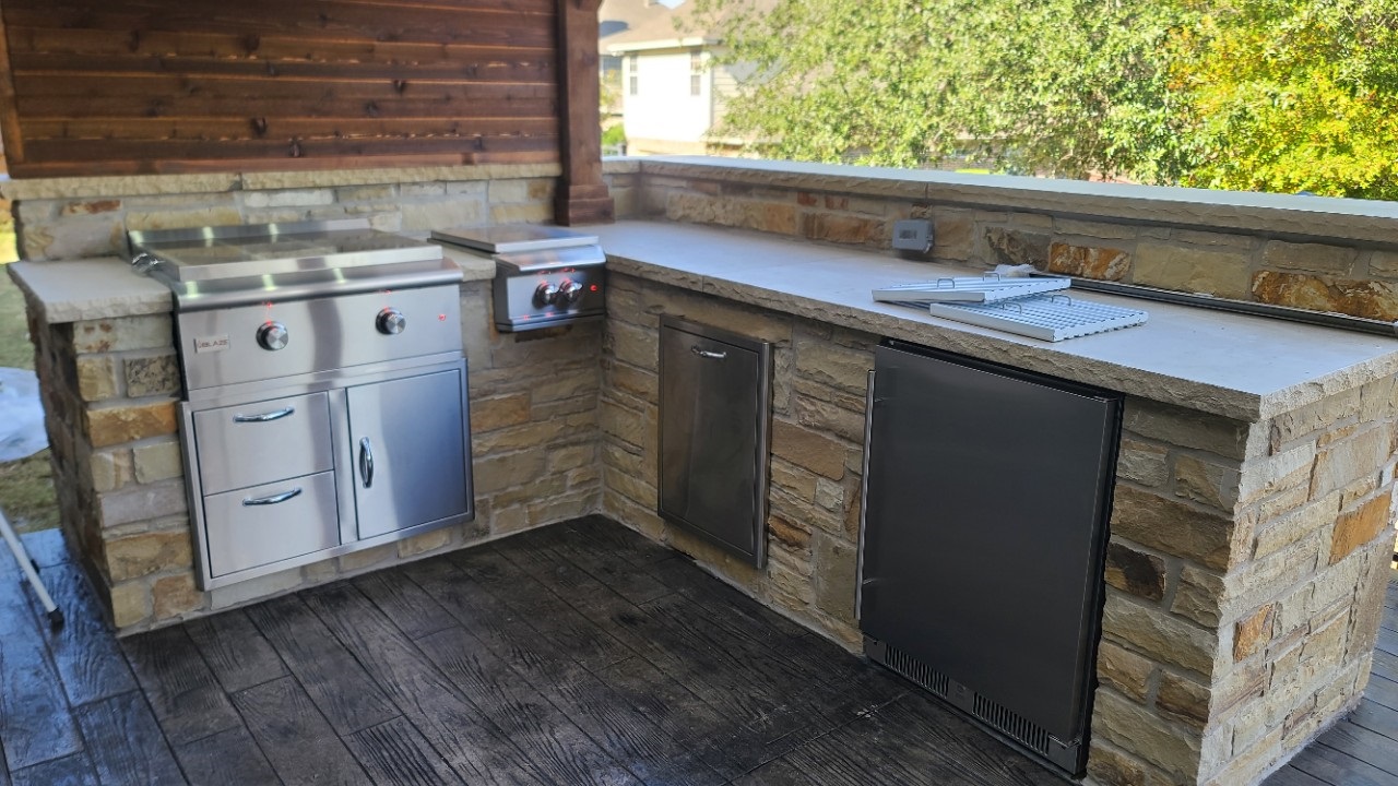 Outdoor Patio Description