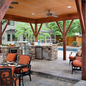Outdoor Kitchen