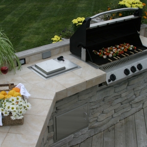 Outdoor Kitchen