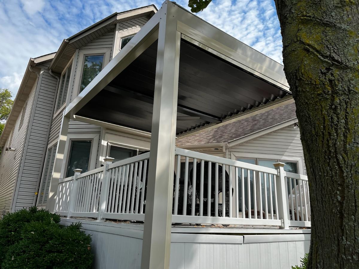 Louvered roof pergola installation in Northeastern Indiana by Archadeck of Fort Wayne.