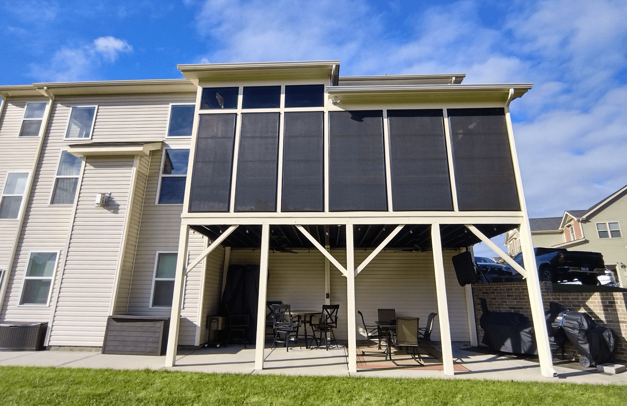 Porch with 4-track Windows