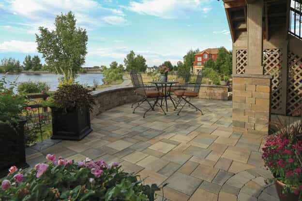 custom outdoor living