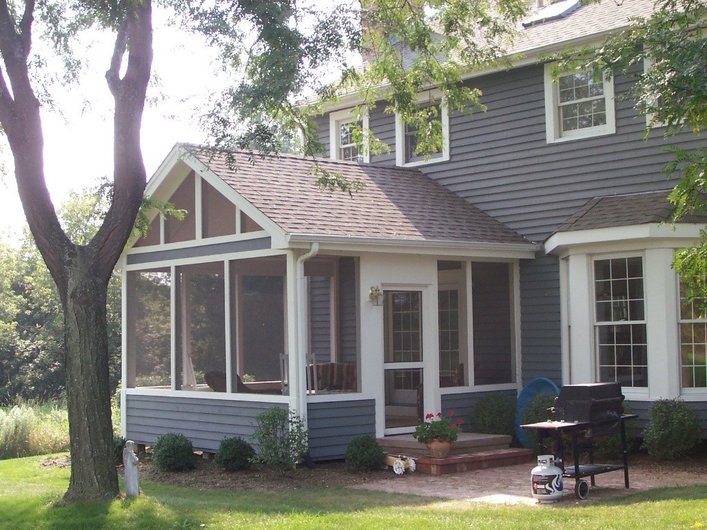 Custom screened porch on the back of a home in Long Grove.