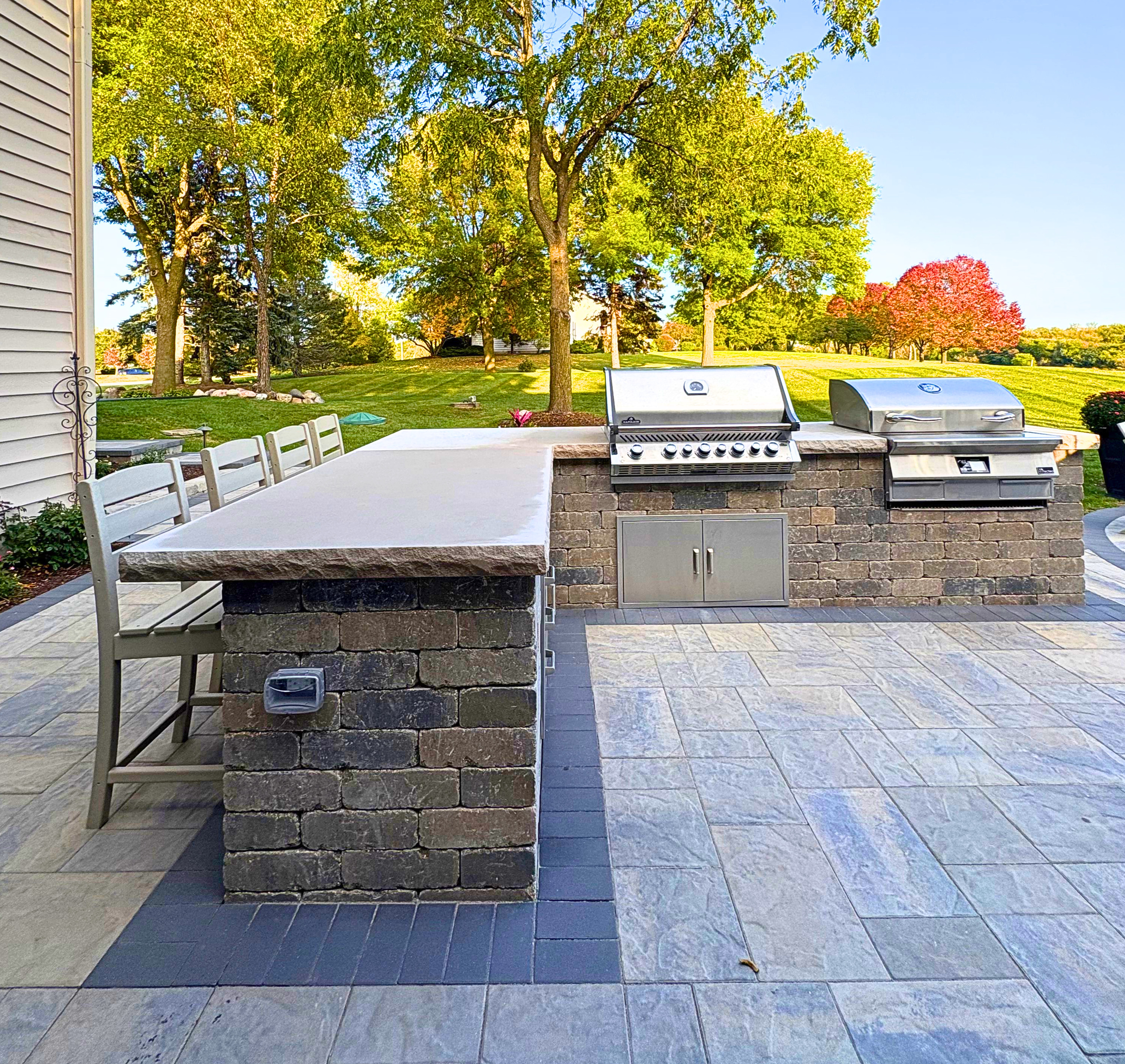 Custom outdoor kitchen design in Naperville, IL.