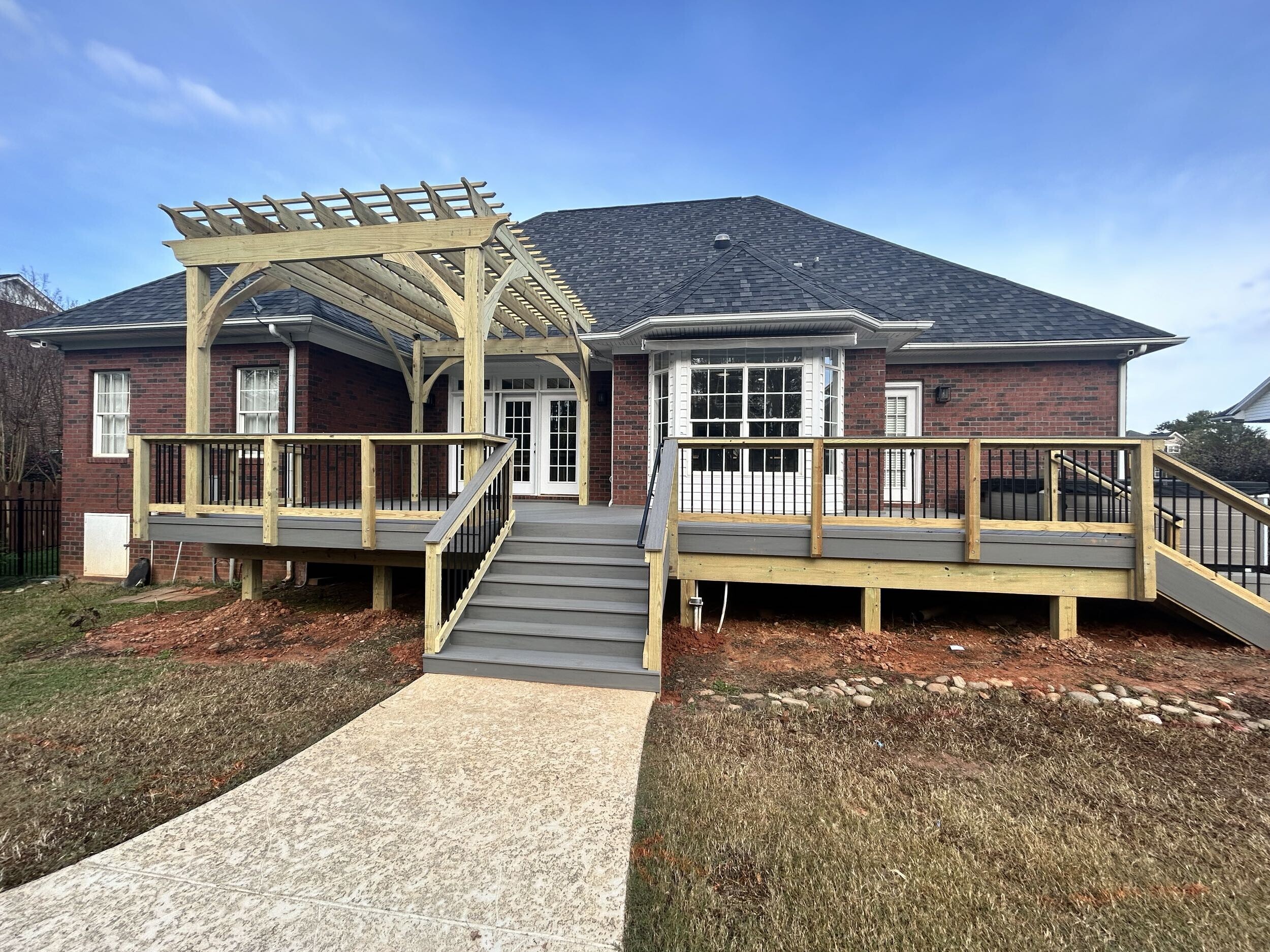 Composite & Vinyl Decks