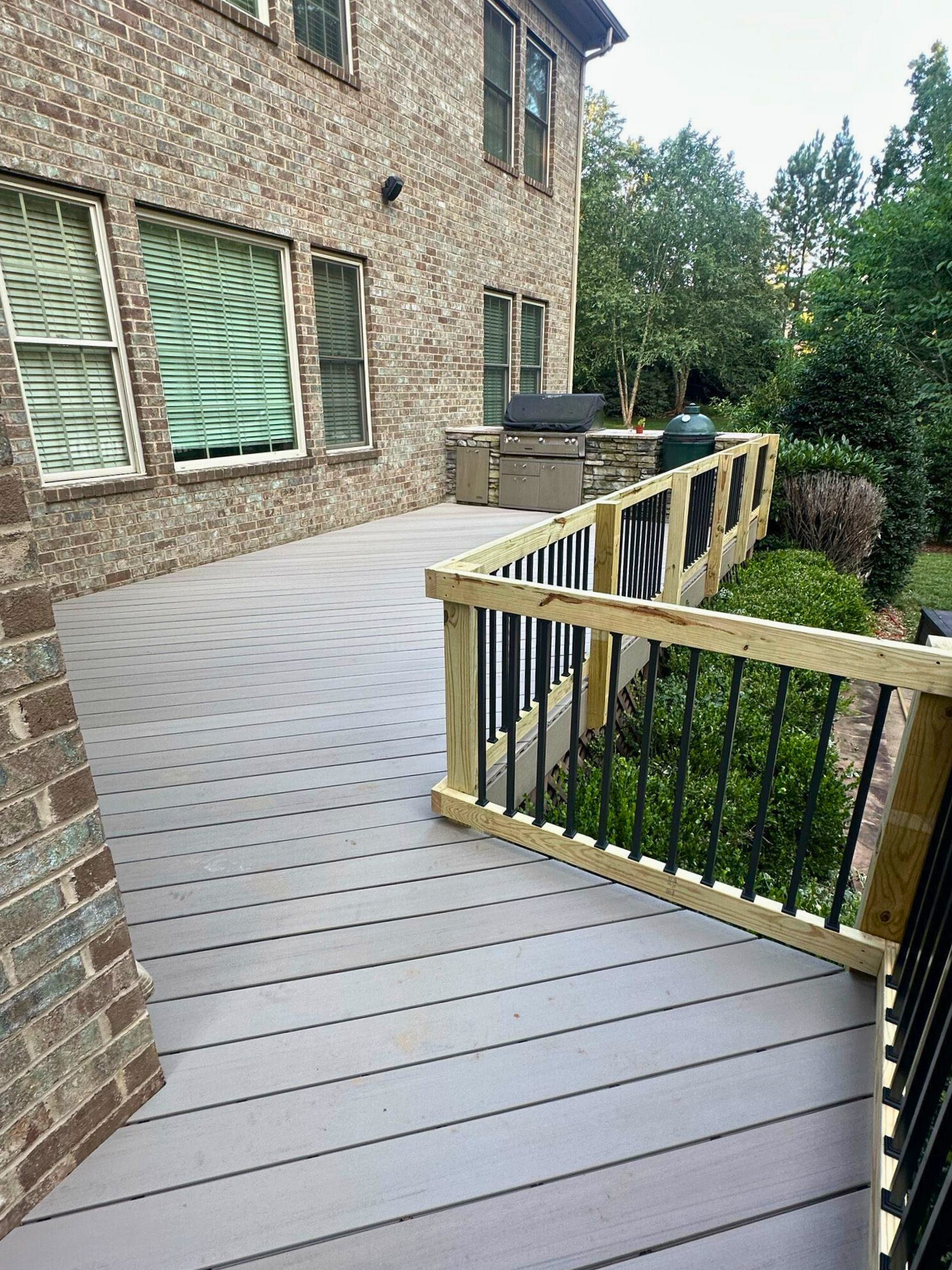 Composite & Vinyl Decks