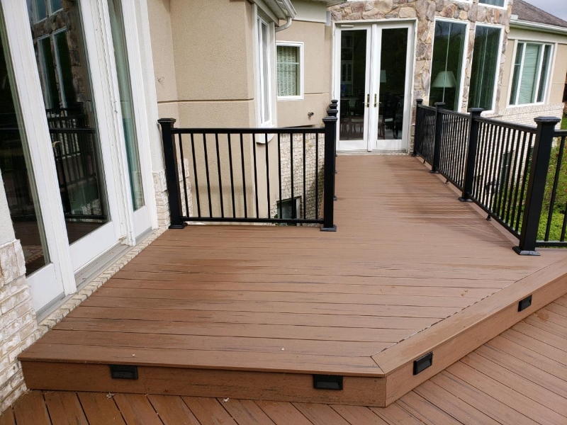 Akron Deck Walkway Elevation Change with Low Voltage Deck Lighting