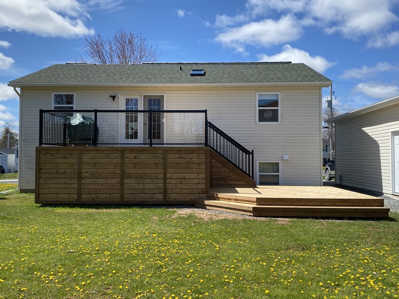 Outdoor deck on back of home