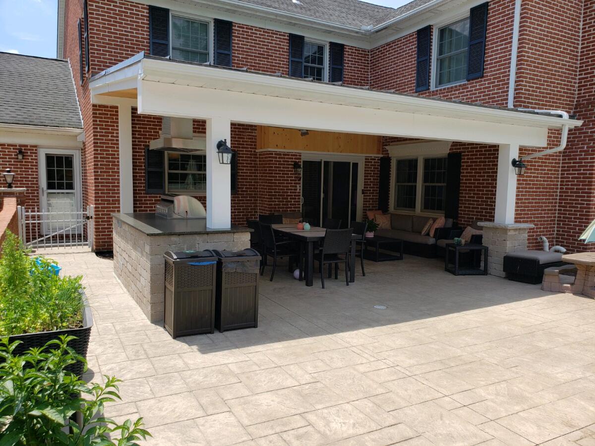 covered patio builder akron ohio