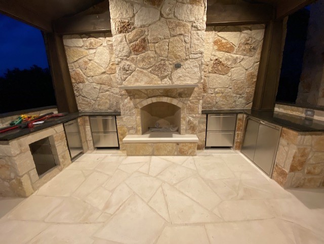 outdoor kitchen
