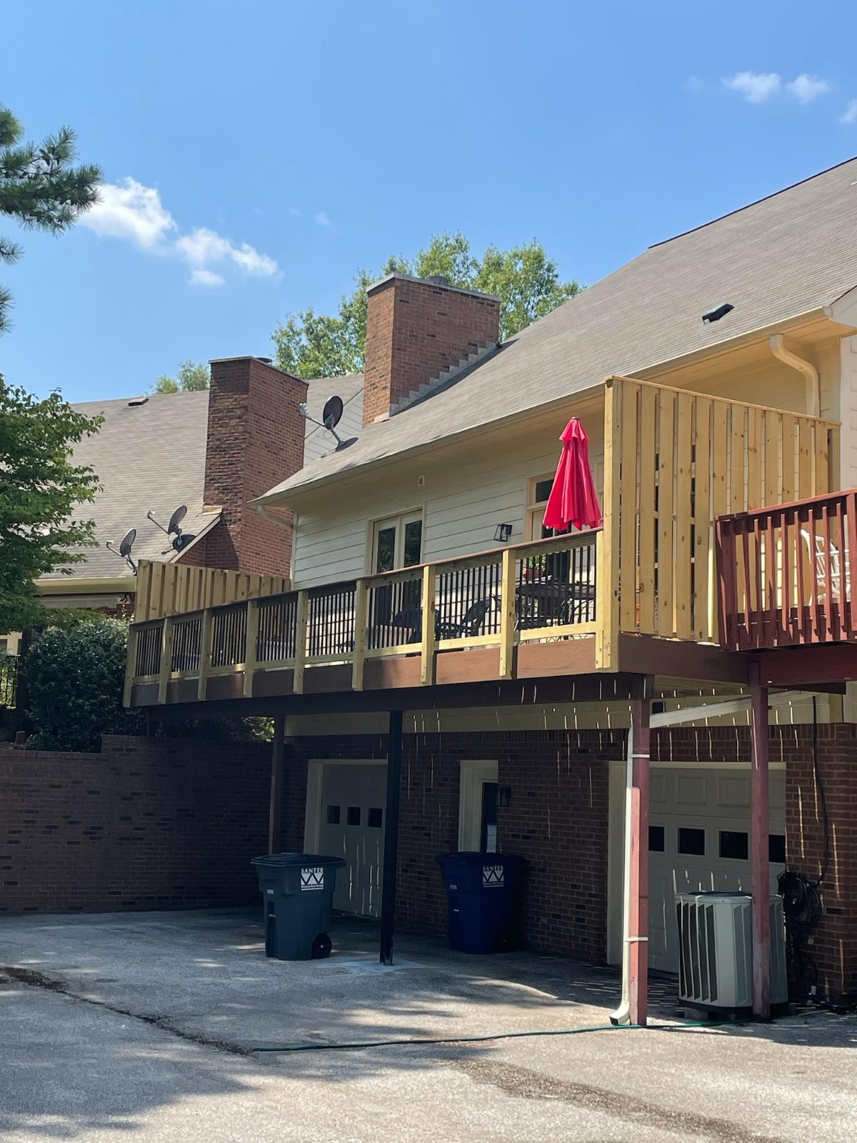 Outdoor deck