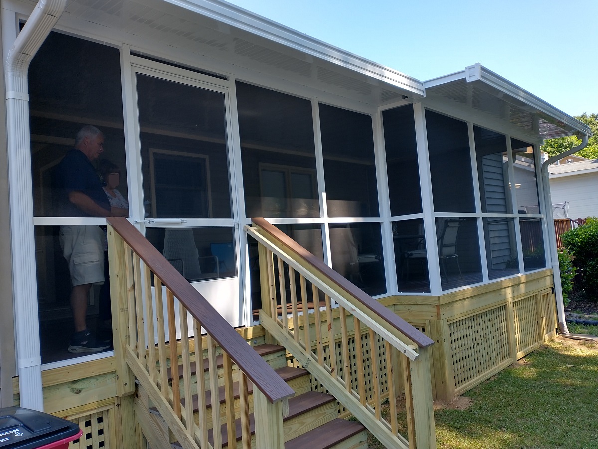 screened porch and deck on townhome