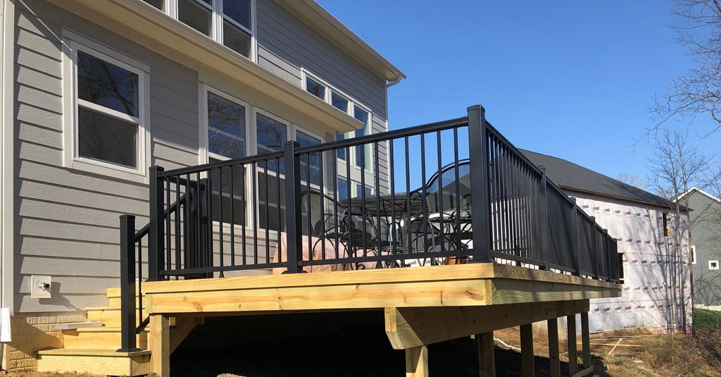 Deck made by Archadeck