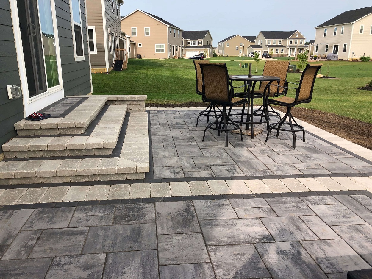 Delaware OH-Custom Outdoor Living 1)