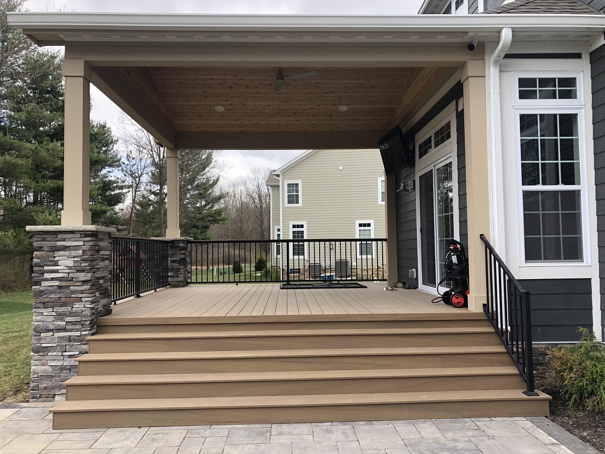 covered deck builder