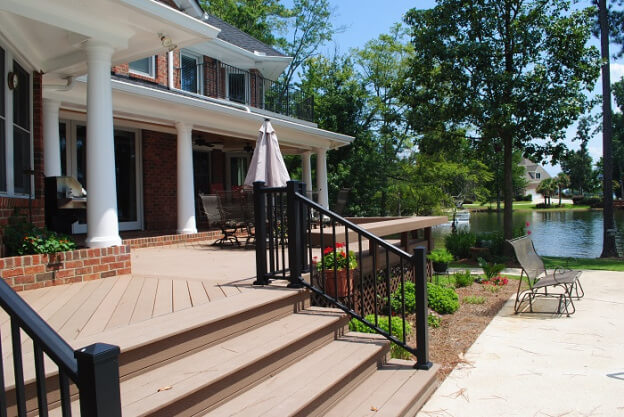 Lake Chapin SC outdoor living environment