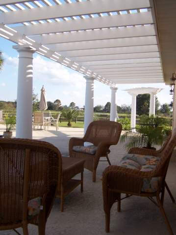 outdoor-living-room-pergola