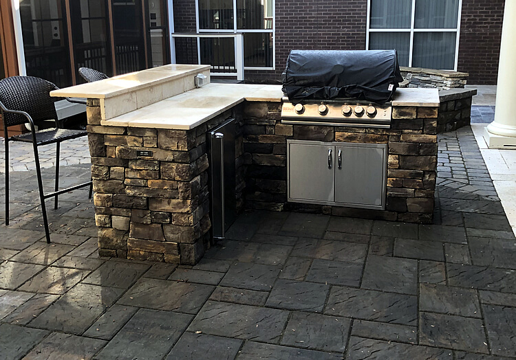 Custom showroom outdoor kitchen