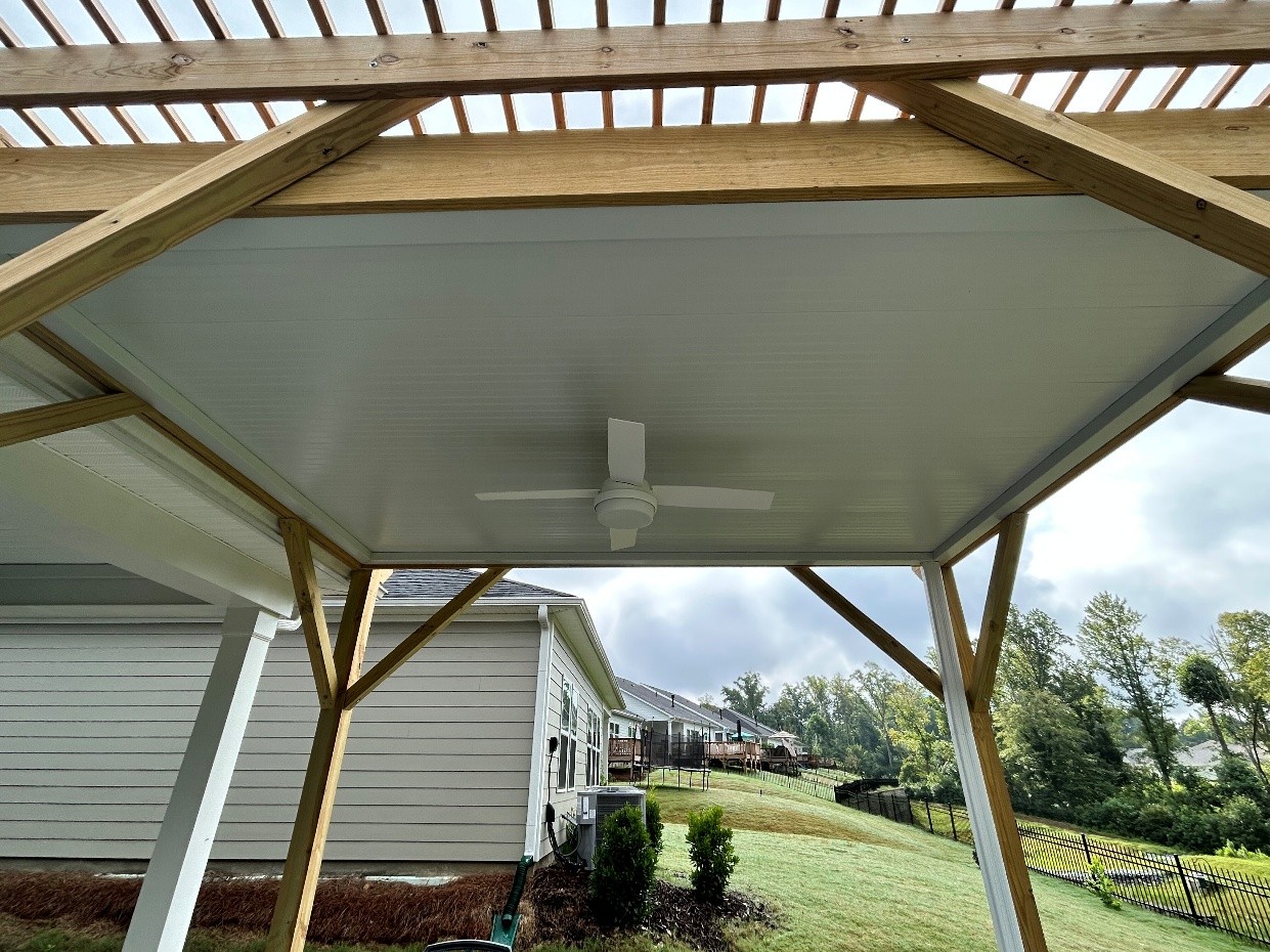 pergola with roof
