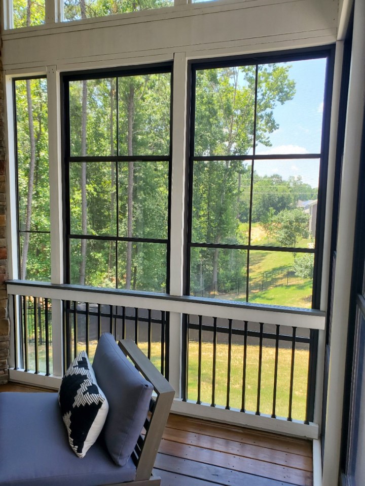 vertical 4 track window