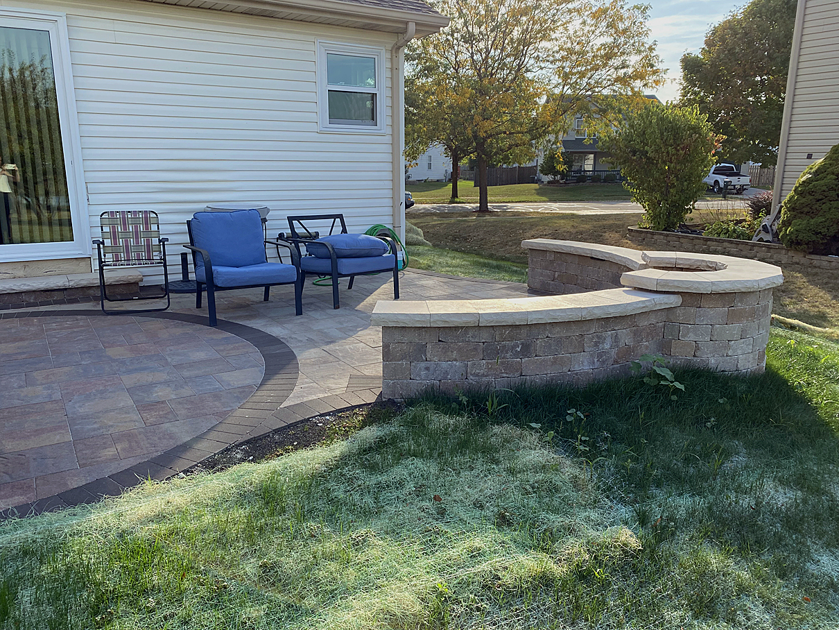 Bolingbrook Patio Design – Small Space, Big Impact