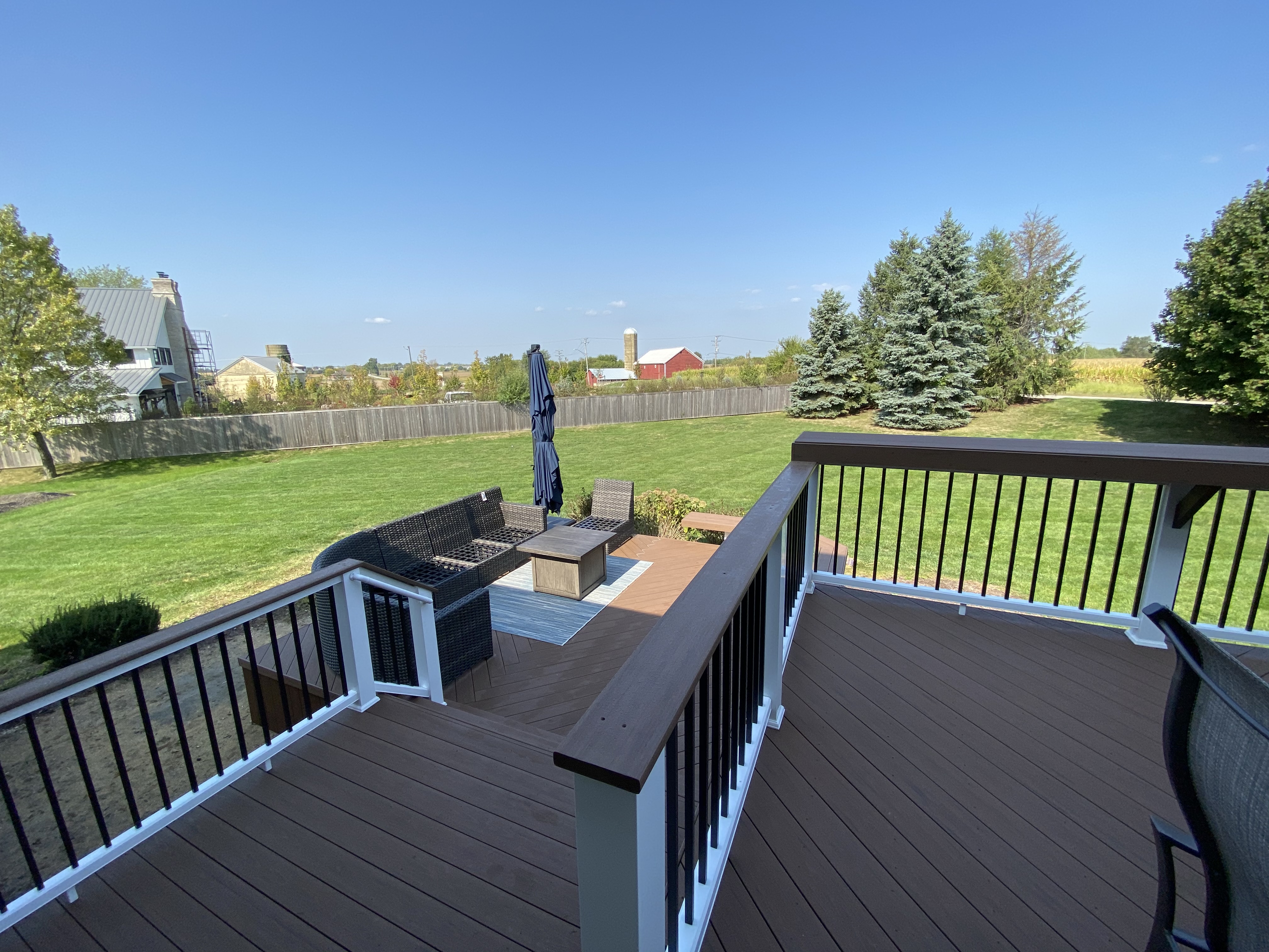 Composite & Vinyl Decks