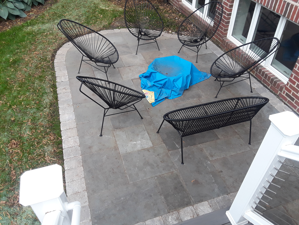 Deck with patio furniture