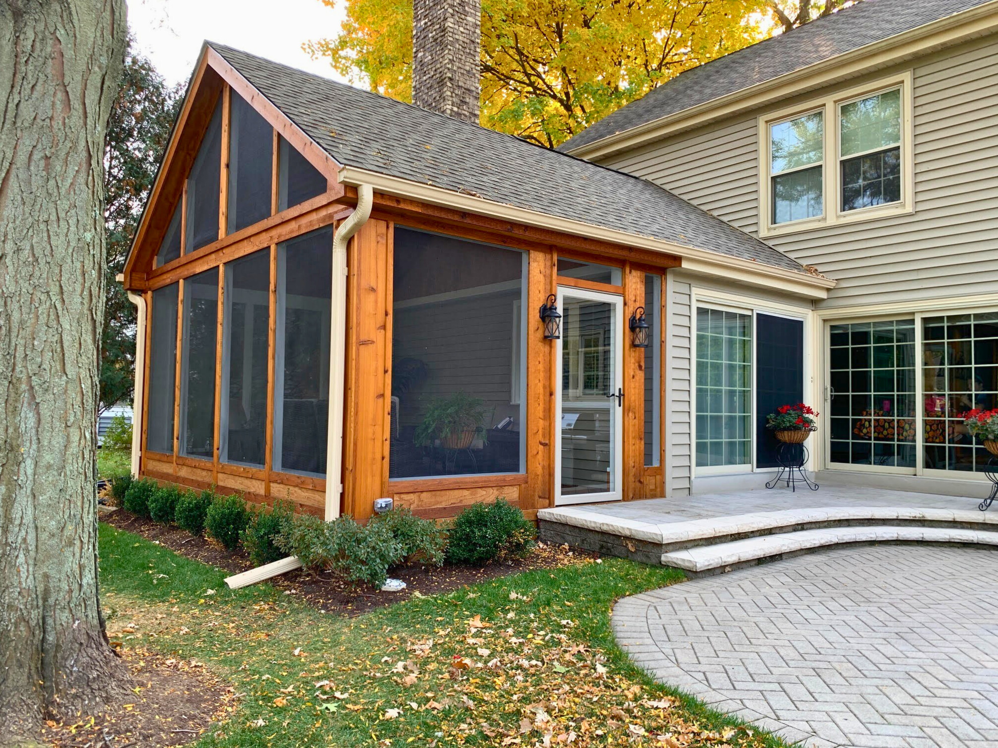 Screened porch and paver patio contractor in Naperville, IL | Archadeck of Chicagoland-Naperville.
