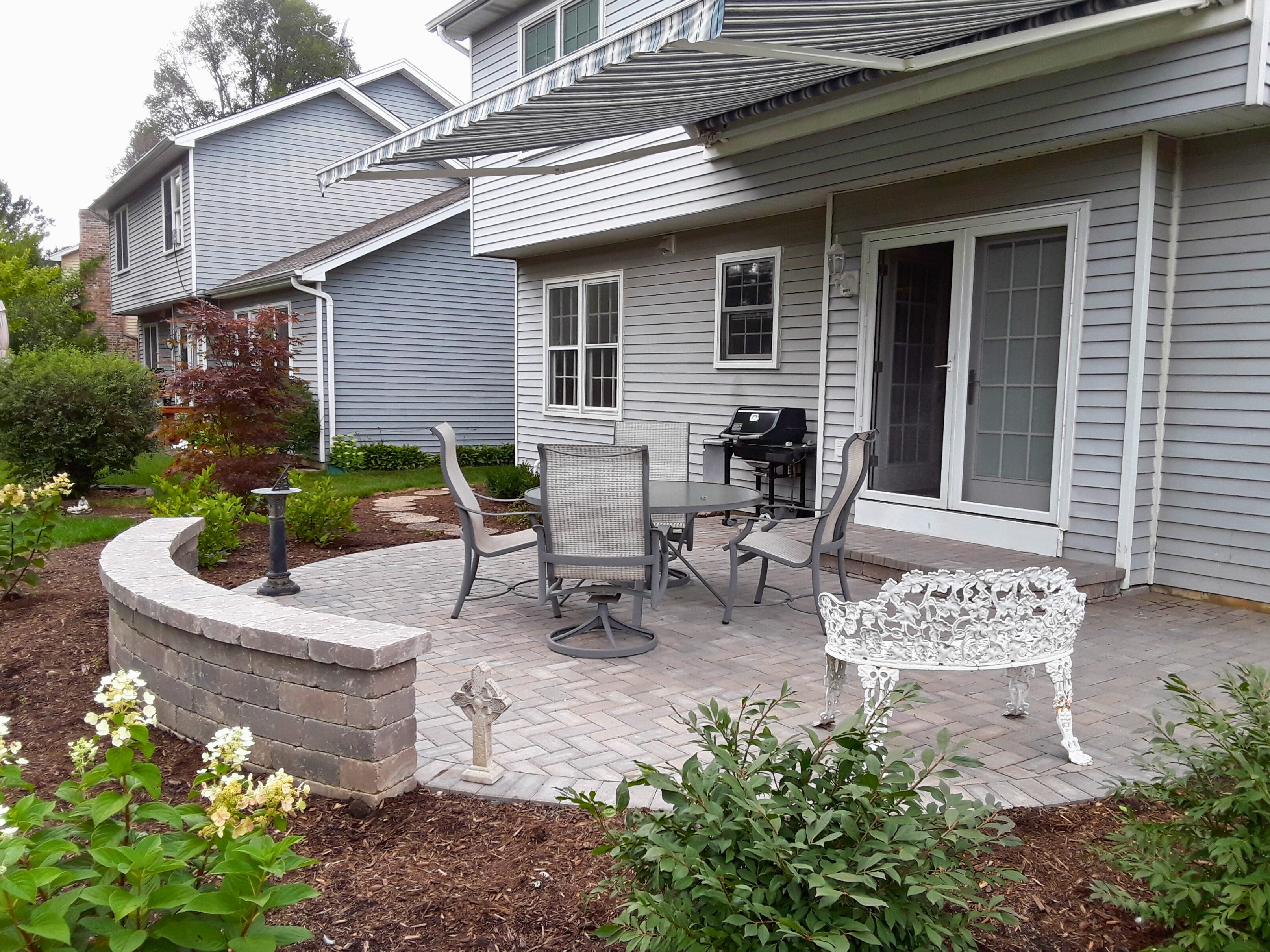 A custom archadeck paver patio in Wheaton.