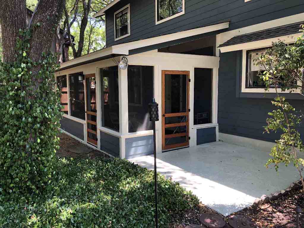 Screened Porch