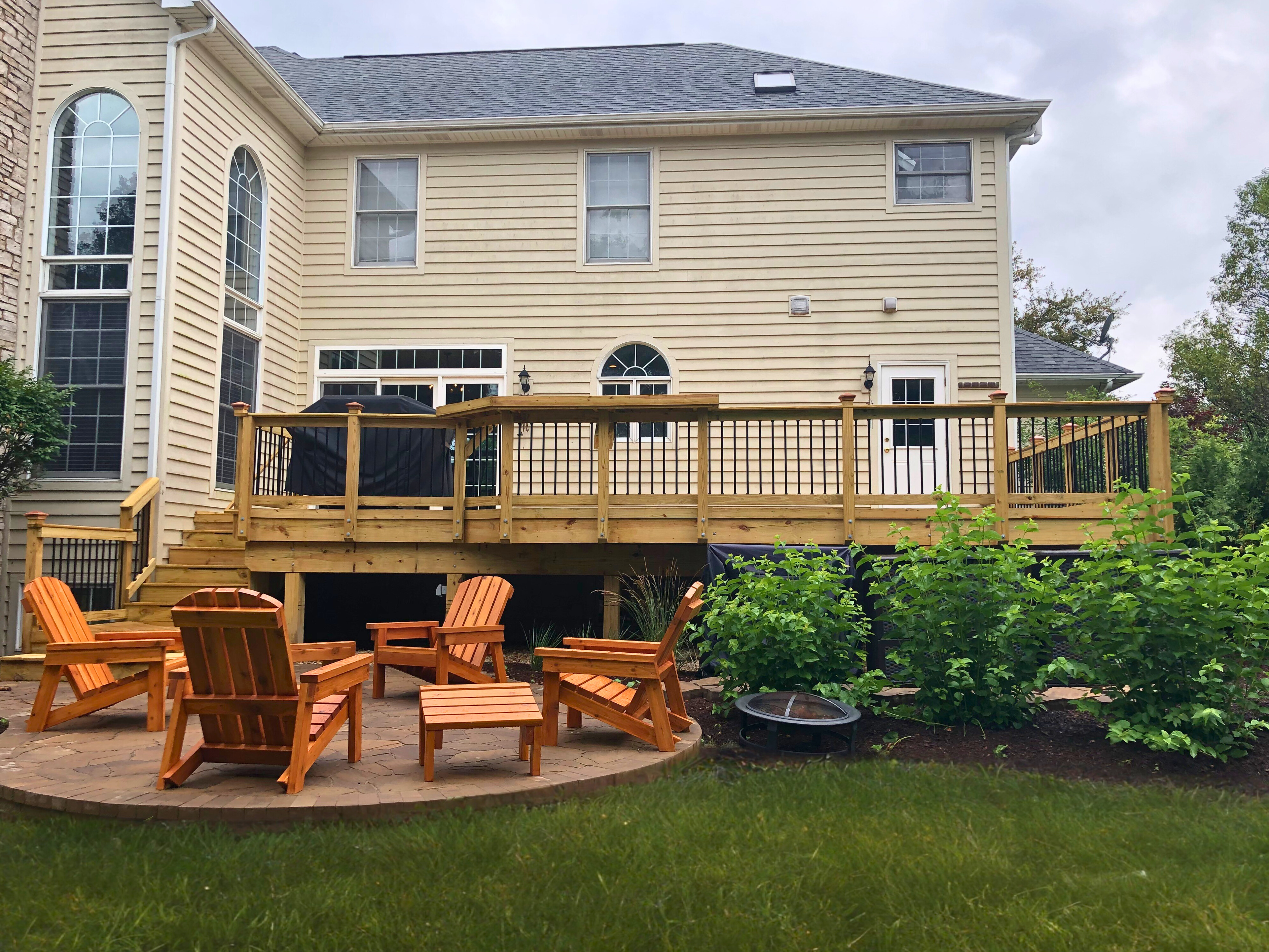 Custom wood deck and patio built by Naperville contractor, Archadeck.