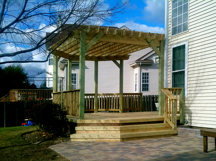 Lake Zurich IL deck and patio