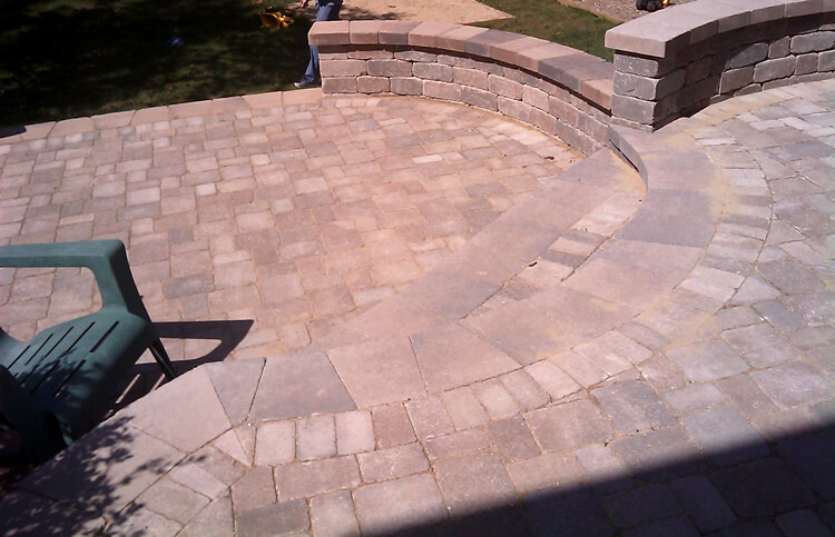 Chicagoland paver patio builder