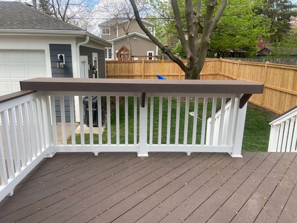 TimberTech Deck with Vinyl Rails & Bar Rail in Deerfield, IL