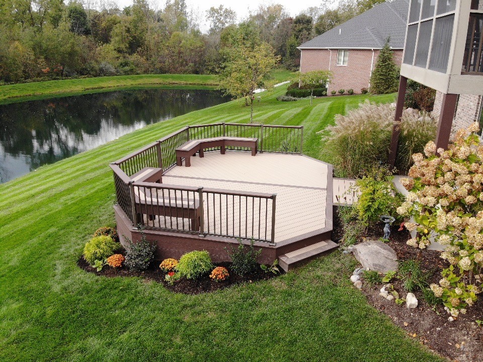 fort wayne IN deck builder
