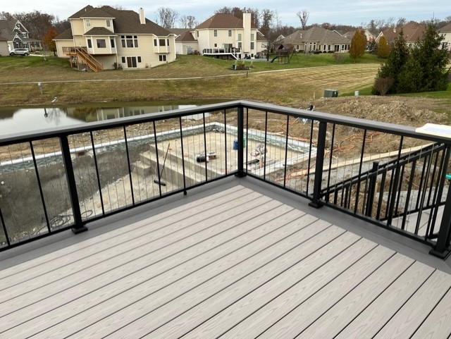 Roanoke Poolside Azek Deck with Drink Rail