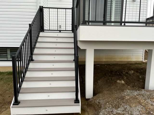Stair Details SW Fort Wayne Deck Showing Riser Lights