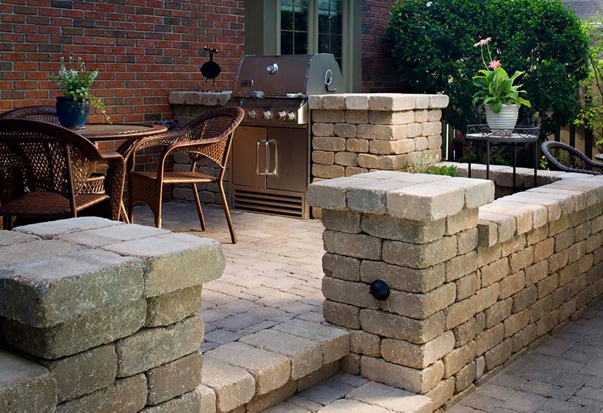 simpsonville outdoor kitchen builder