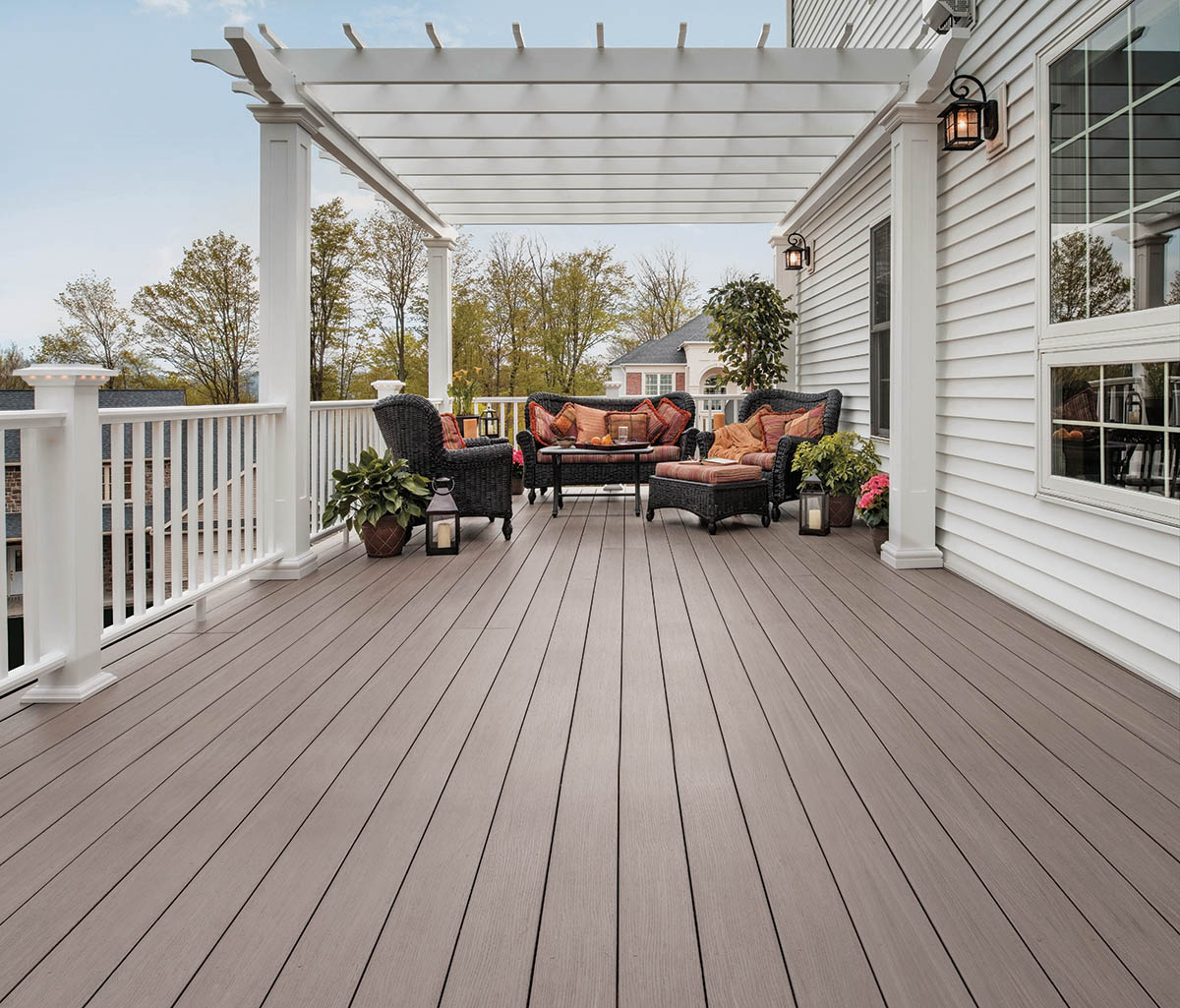 Greenville, Spartanburg, Simpsonville's MostTrusted Deck Builder