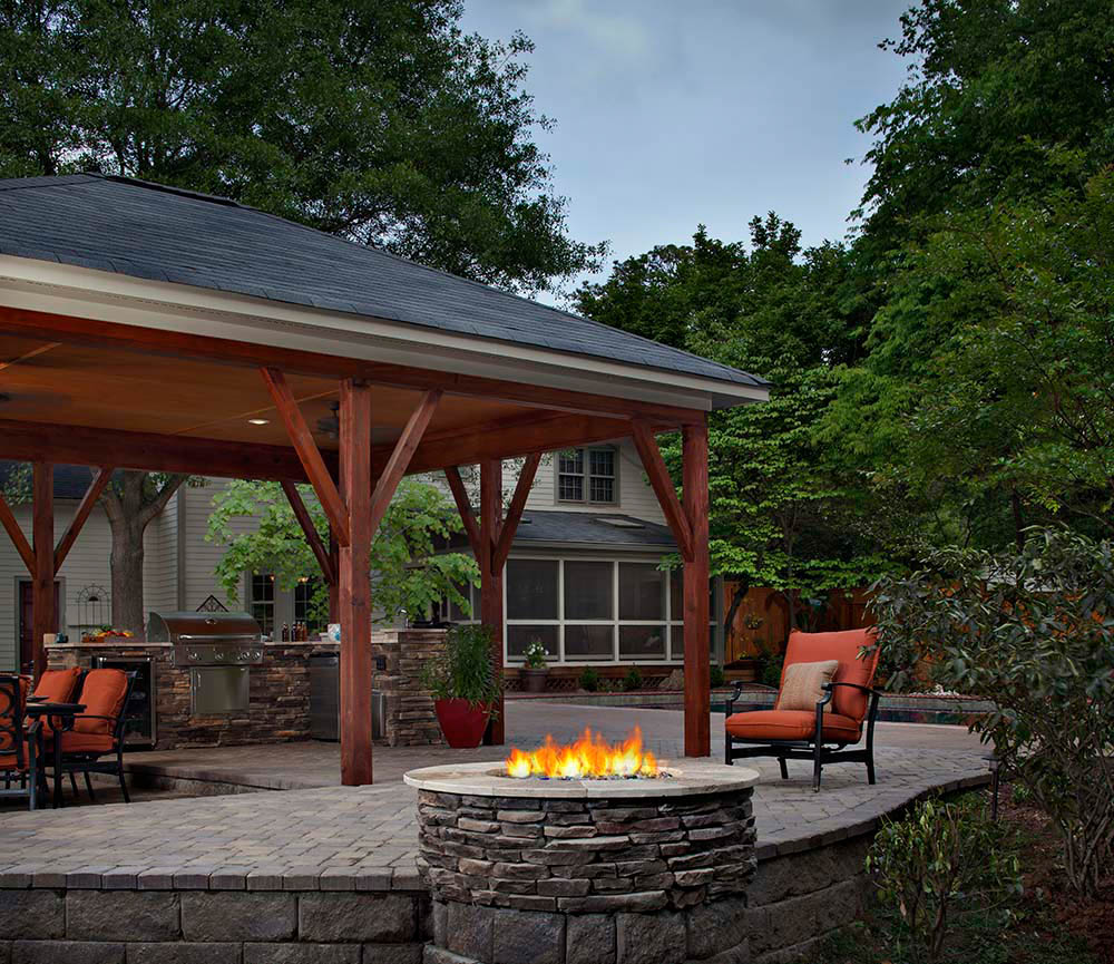 Outdoor Fireplaces & Fire Pits