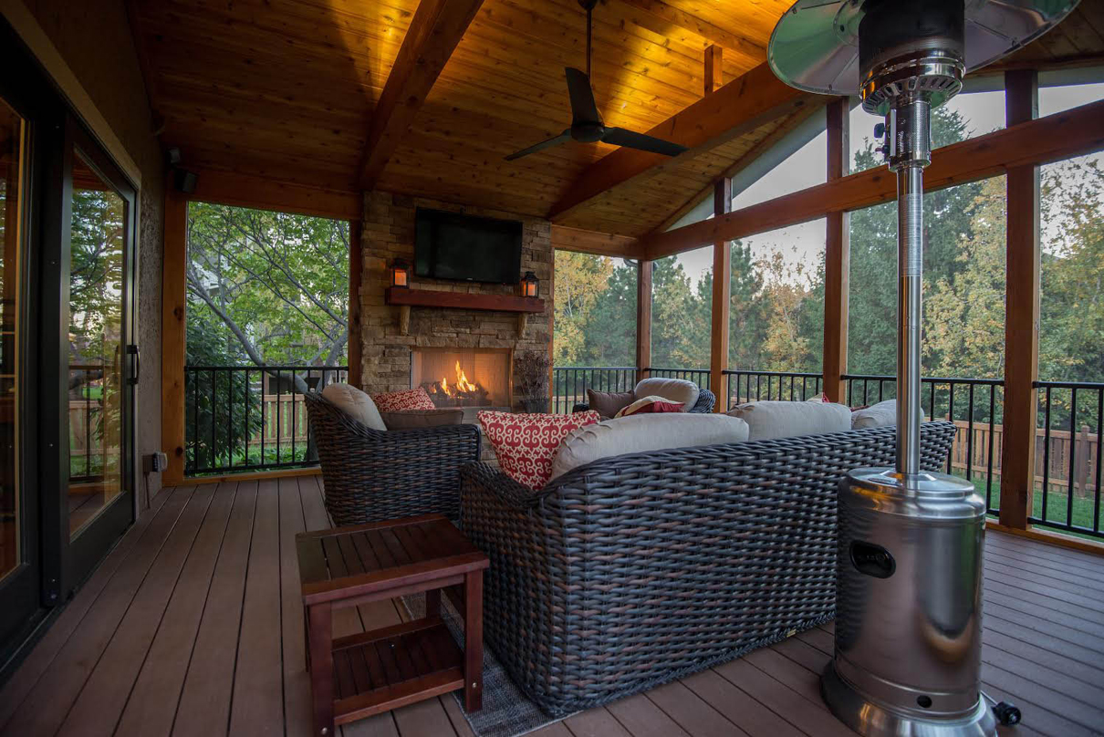 How to Design Your Spartanburg Porch for Cool-Weather Enjoyment