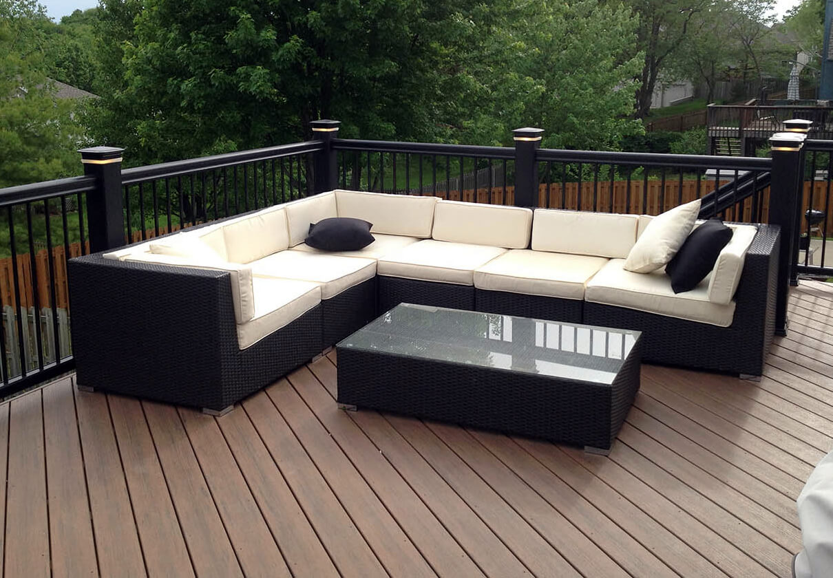 deck builders Shawnee KS