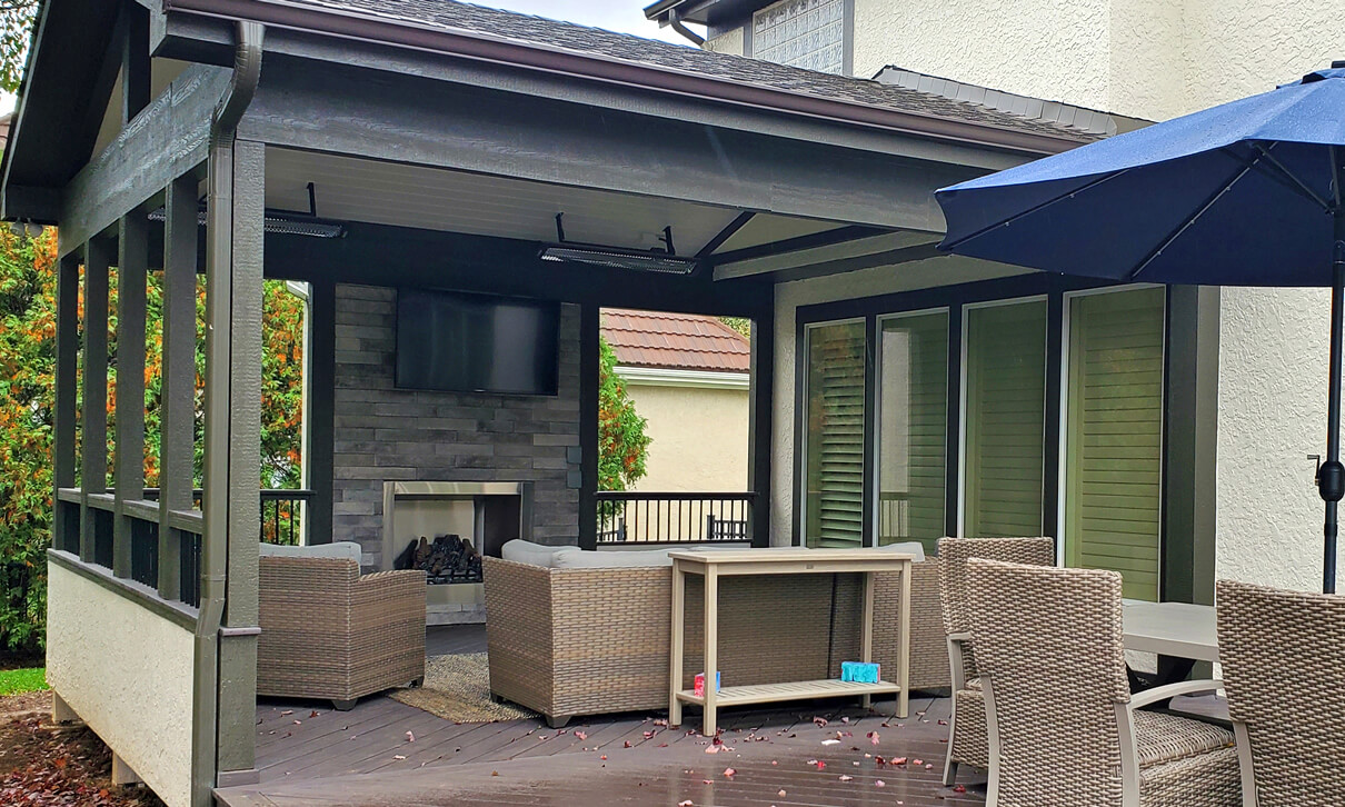 Leawood KS covered deck and open deck builders