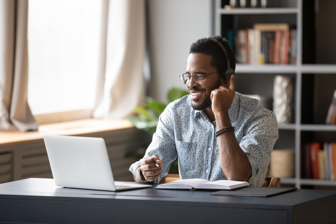 man conducting virtual consultation for Archadeck