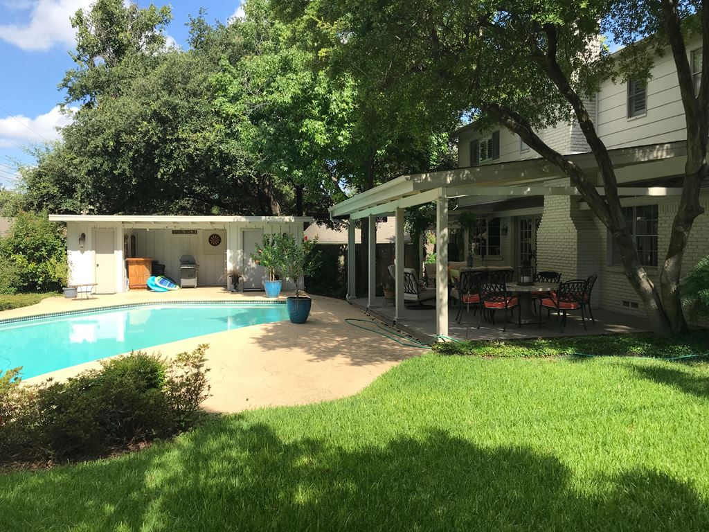 Travertine patio
