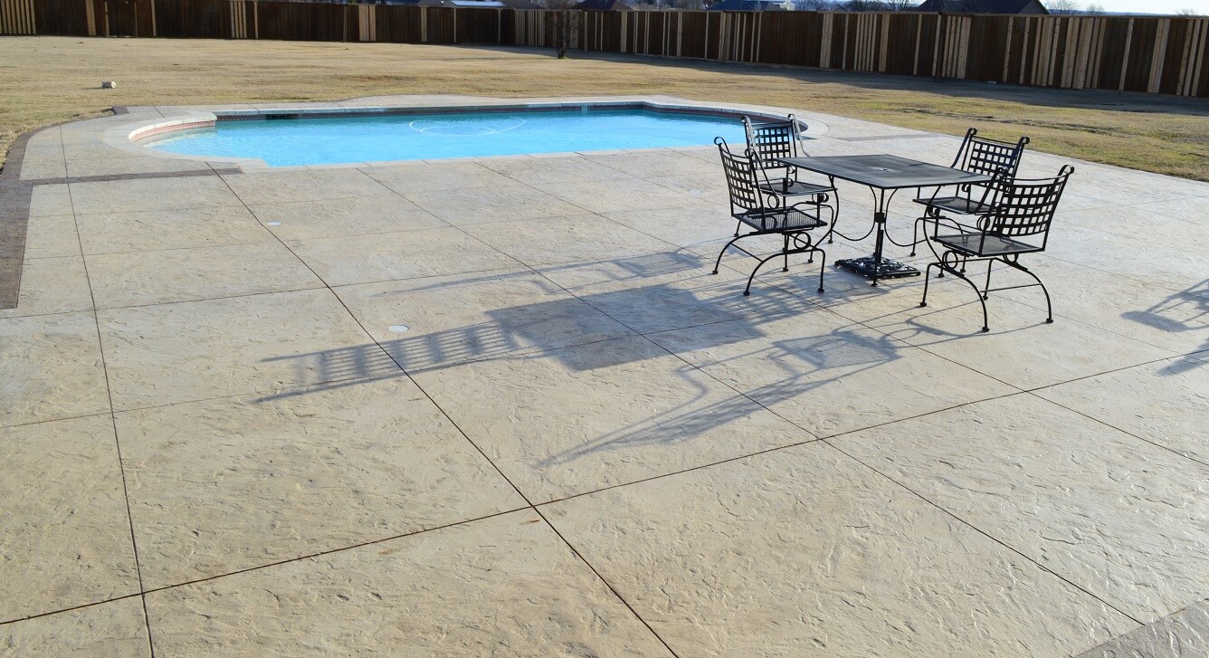 New-pool-surround