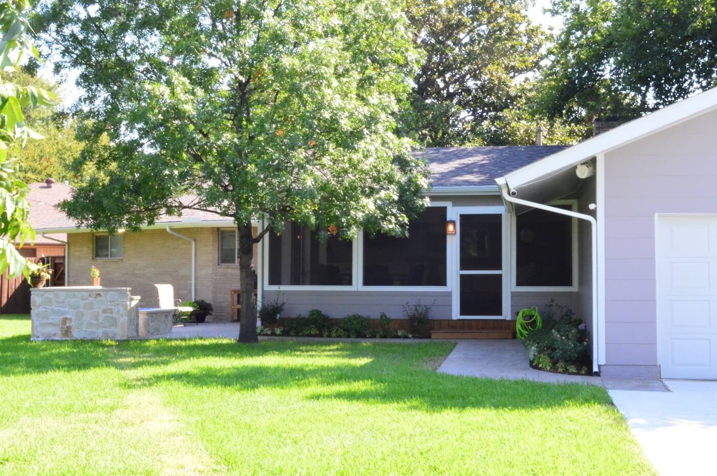 Side-view-of-outdoor-living-space-addition