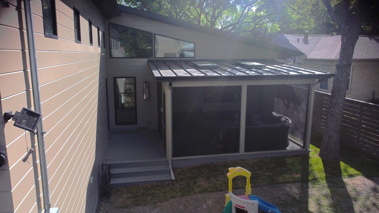 screened in patio