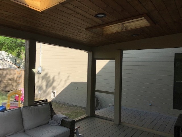 inside of screened in patio in dallas tx